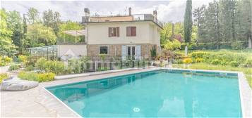 Villa bifamiliare, ottimo stato, 200 m², Bagno a Ripoli