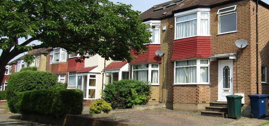 3 bedroom semi-detached house