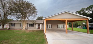 220 W  Park St, Crowley, LA 70526