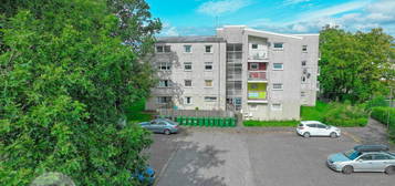 3 bedroom flat for sale