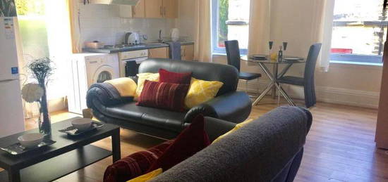 2 bed flat to rent