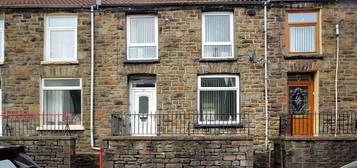 3 bed terraced house for sale