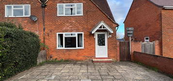 Property to rent in Stuart Crescent, Winchester SO22