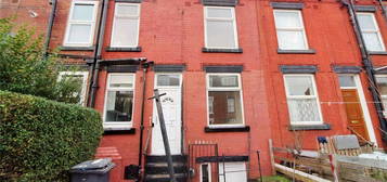 2 bedroom terraced house