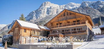 Référence : 3935-TCA. - Chalet de haut standing 5 suites - forte rentabilité locative - calme absolu -