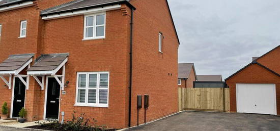 2 bedroom semi-detached house