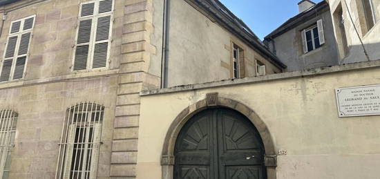 Maison  à vendre, 9 pièces, 6 chambres, 320 m²