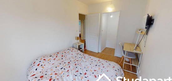 Studio meublée  à louer, 1 pièce, 96 m², Étage 0/–