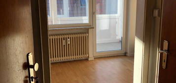 SOFORT frei: 1 Zimmer-Single-Wohnung m. Wintergarten zu vermieten