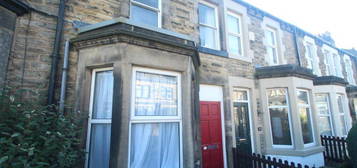 2 bedroom terraced house