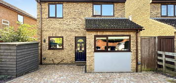 Detached house to rent in Melvin Way, Histon, Cambridge CB24