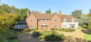 6 bedroom detached house for sale