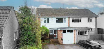 3 bedroom semi-detached house for sale