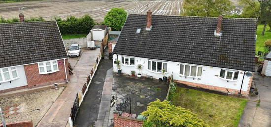 3 bedroom semi-detached bungalow for sale