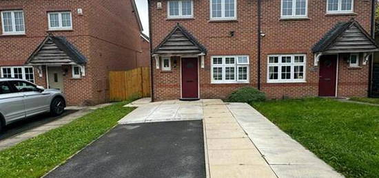 3 bedroom semi-detached house