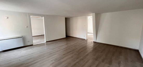 Particulier vend appartement T5 - 102 m2