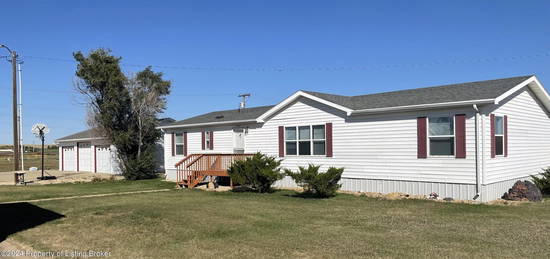 104 3rd Ave SW, South Heart, ND 58655