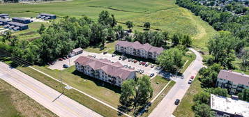 Olive Terrace Apartments (1702), 1702 S 7th Ave #9, Marshalltown, IA 50158