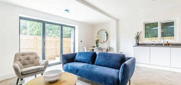 Flat for sale in Beech Avenue, South Croydon CR2