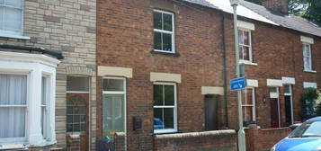 2 bedroom terraced house