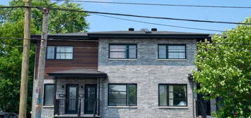 3776, Montée Saint-Hubert
                        Longueuil (Saint-Hubert)