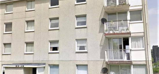 Flat to rent in Dicks Park, East Kilbride, Glasgow G75