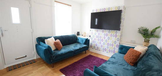 2 bedroom terraced house