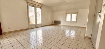 Appartement  à vendre, 3 pièces, 2 chambres, 60 m²