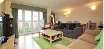 2 bed flat to rent