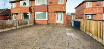 3 bedroom semi-detached house to rent