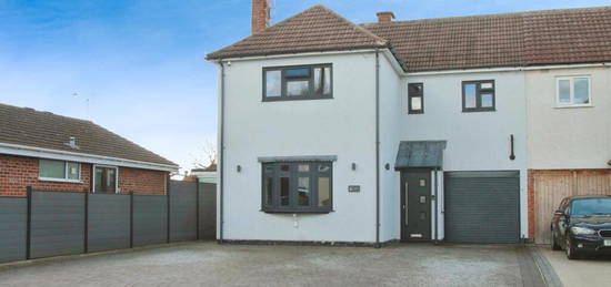 3 bedroom semi-detached house for sale