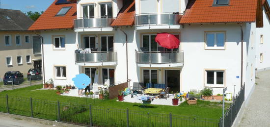 Exklusive, vollständig renovierte 1-Zimmer-Dachgeschosswohnung mit Balkon und EBK in Fahrenzhausen