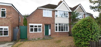 4 bed semi-detached house to rent