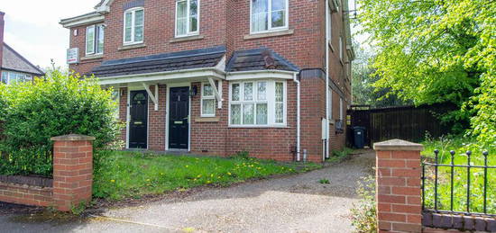 3 bedroom semi-detached house