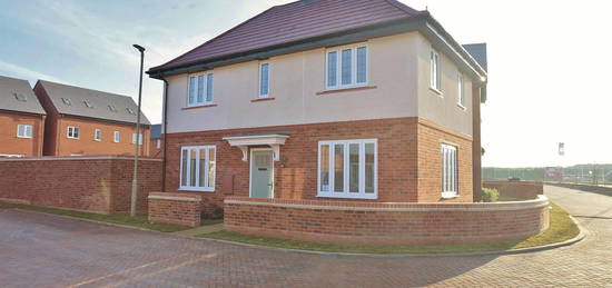 3 bed detached house to rent