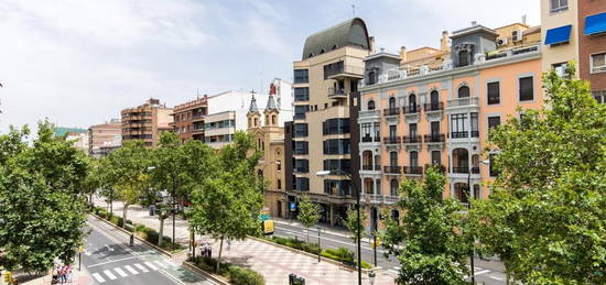 Piso en venta en Paseo Sagasta, Ruiseñores