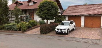 Einfamilienhaus mit sehr viel Platz zur vermieten.