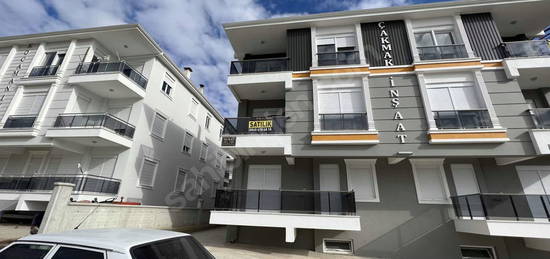 KORKUTELİ YENİ MAH.DE OTOGAR YANI ARAKAT 2+1 LÜX DAİRE