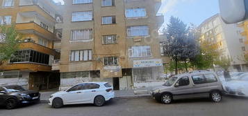 OFİS GEVRAN CADDESİ PAZAR SOKAĞINDA FUL MASRAF SATILIK 3+1DAİRE