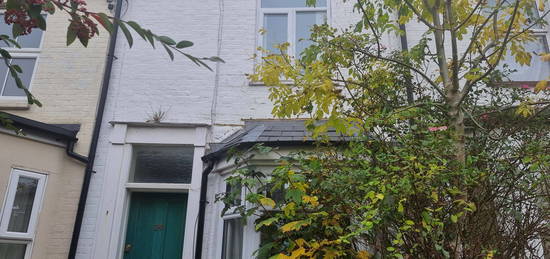 Semi-detached house to rent in Princes Street, Oxford OX4