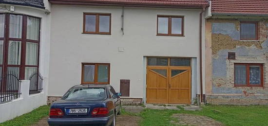 Prodej rodinného domu, 5 pokojů, 150 m2, Prasklice