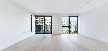 Studio for sale in Pendant Court, Royal Wharf E16