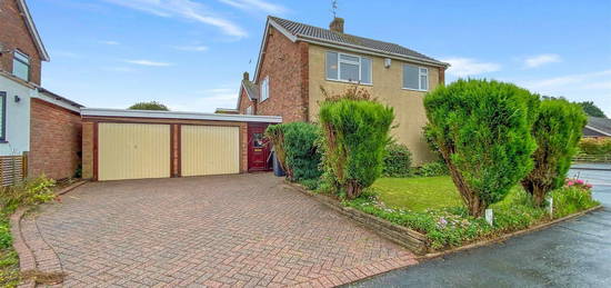 3 bed detached house to rent