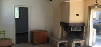 Location maison 60 m² Cassis (13260)1.200 €