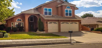 9118 Thornton Ave NE, Albuquerque, NM 87109