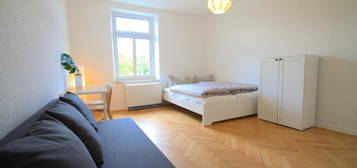 2-Zimmer-Wohnung (Neue EBK, Teilmöbliert)