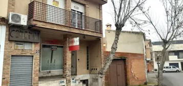 Casa en calle de los Donantes de Sangre