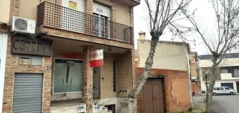 Casa en calle de los Donantes de Sangre