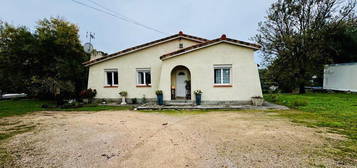 Maison avec vue sur les Pyrénées