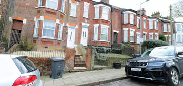 3 bed property to rent